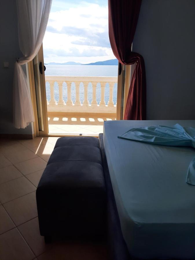 Bed and Breakfast Rock Star-Pllakat Sarandë Exterior foto
