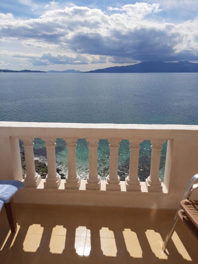 Bed and Breakfast Rock Star-Pllakat Sarandë Exterior foto